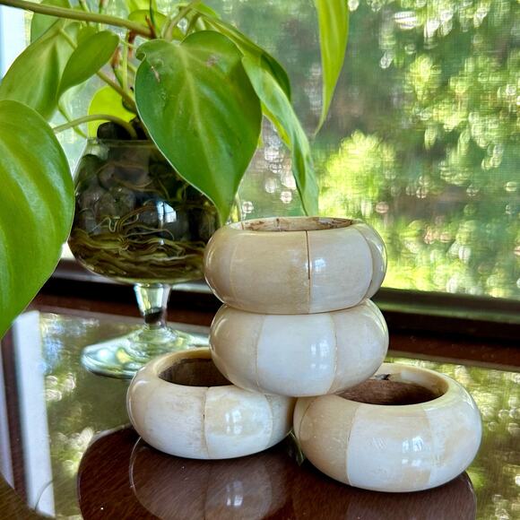 Vintage AUDREY Napkin Rings Soap Stone with Wood Core Set of 4 - Picture 10 of 11
